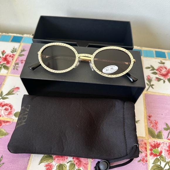 NEW Zara Boho Festival Retro Black and Silver Embellished Sunglasses - Picture 3 of 5